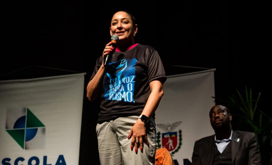 Governo promove seminário para servidores sobre racismo institucional