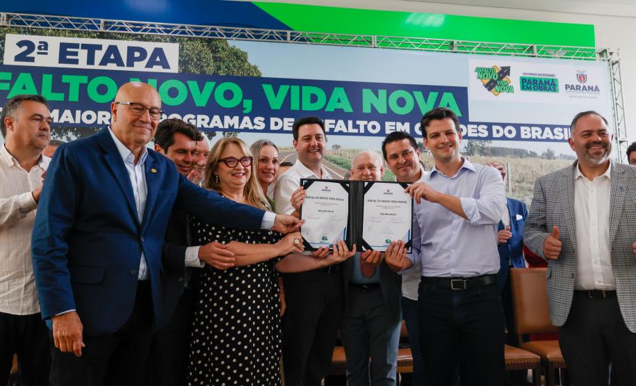 Governador anuncia R$ 132 milhões para nova fase do Asfalto Novo, Vida Nova