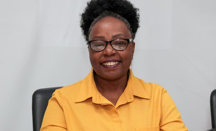 Conselho Estadual dos Direitos da Mulher elege a 1ª presidente negra da história do Paraná