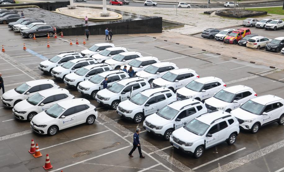 Estado entrega 106 veículos e equipamentos para reforçar atendimentos do Detran-PR