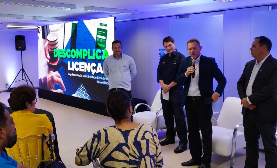 Estado e Sebrae-PR orientam prefeituras da região Norte sobre Decreto de Baixo Risco