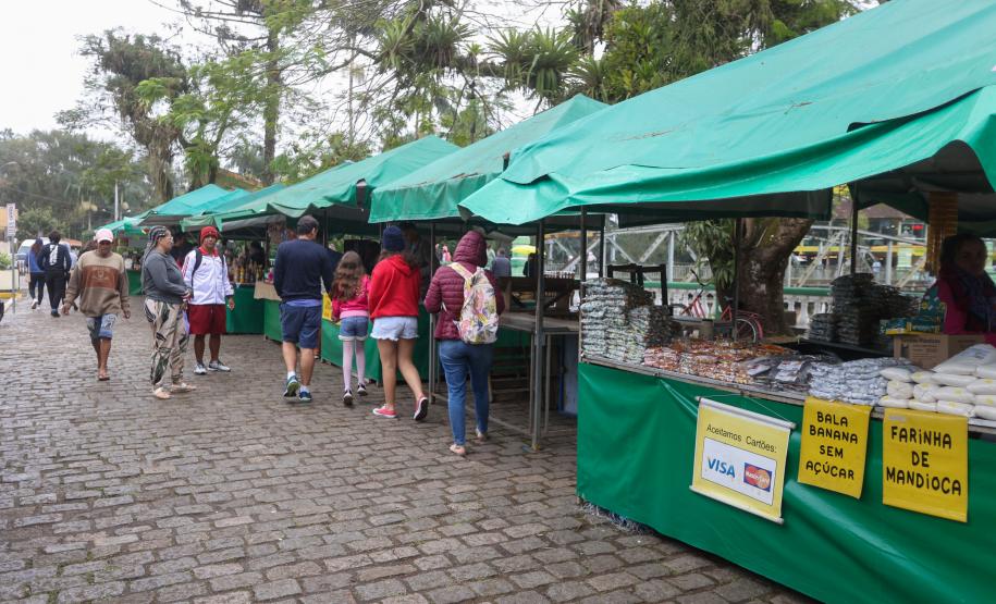 Serviços crescem 11,9% no Paraná em setembro, melhor resultado do Sul e 2º do país