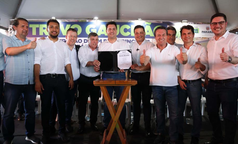 Governador entrega obras no Trevo Gauchão e a duplicação da PR-323 em Umuarama