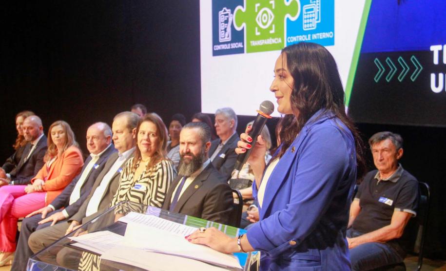 Congresso da CGE reúne 800 pessoas em Curitiba e reforça combate à corrupção