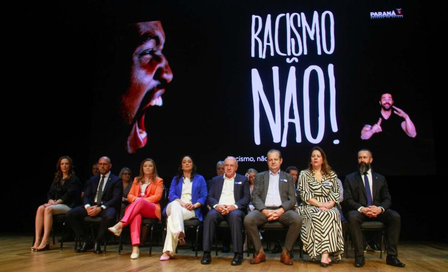 Congresso da CGE reúne 800 pessoas em Curitiba e reforça combate à corrupção