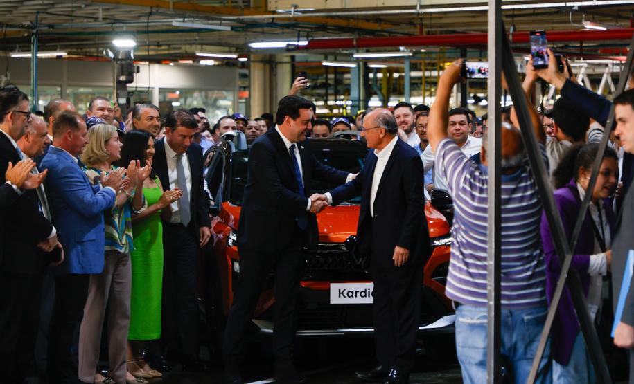 Renault celebra 25 anos no Paraná com investimento de R$ 2 bilhões para novo SUV