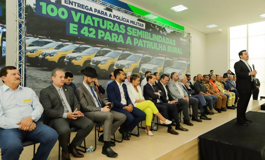 Governador entrega 142 novas viaturas para a Polícia Militar e caminhões para Defesa Civil