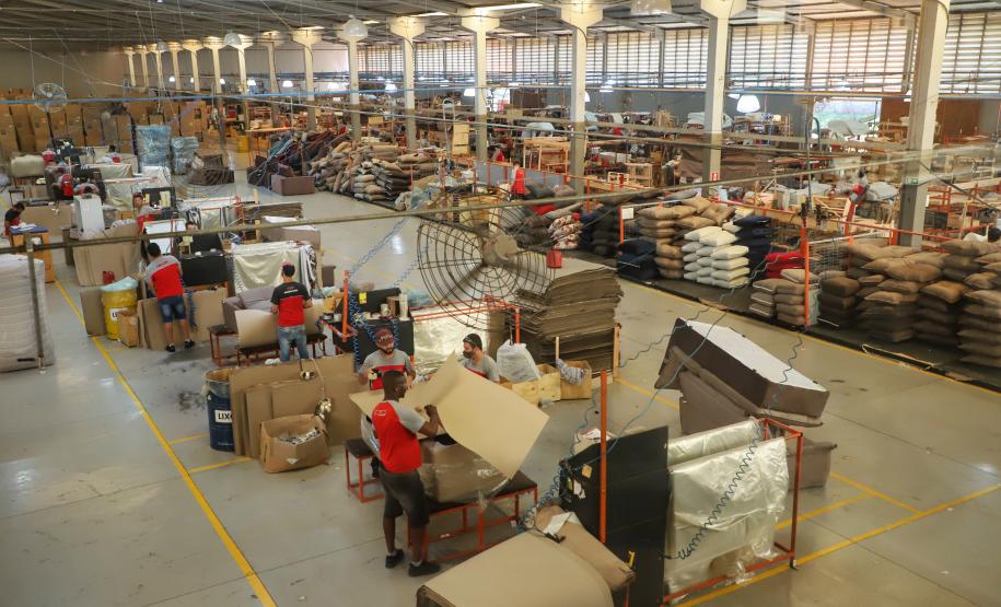 Agências do Trabalhador colocaram 151,4 mil pessoas no mercado formal em 2023