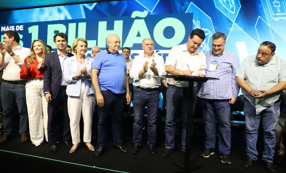 Governador anuncia R$ 1 bilhão para fortalecer a saúde no Paraná
