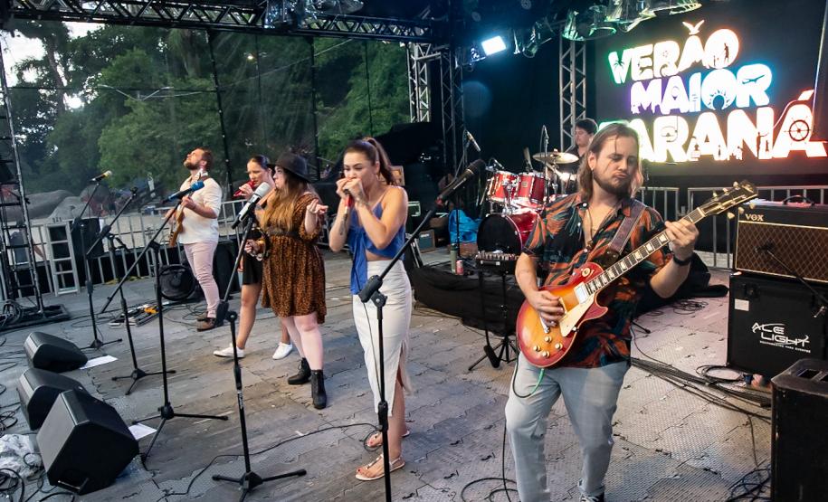 Palcos Sunset: artistas paranaenses seguem agitando os fins de tarde no Litoral