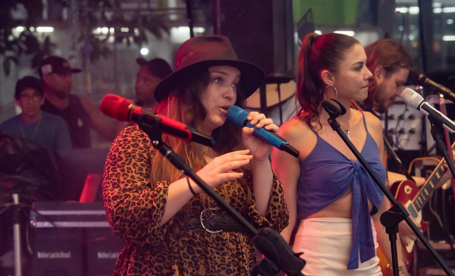 Palcos Sunset: artistas paranaenses seguem agitando os fins de tarde no Litoral