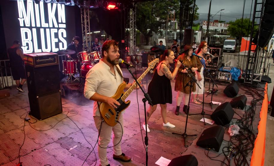 Palcos Sunset: artistas paranaenses seguem agitando os fins de tarde no Litoral