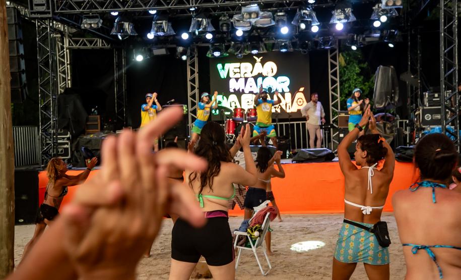 Palcos Sunset: artistas paranaenses seguem agitando os fins de tarde no Litoral