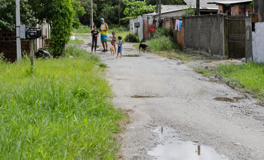Mais de 300 profissionais trabalham na conscientização contra a dengue no Litoral