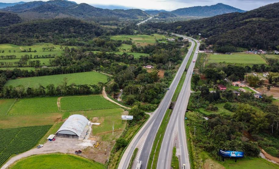 Com assinatura dos contratos, rodovias dos lotes 1 e 2 garantem grandes investimentos