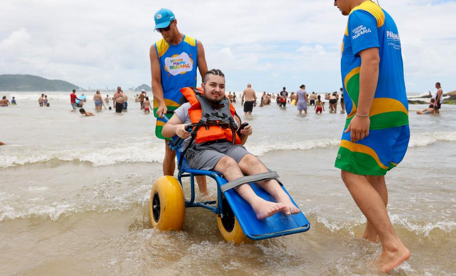 Em menos de 30 dias, programa Praia Acessível já supera atendimentos do último verão