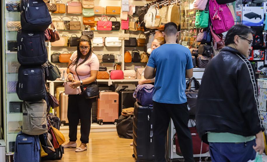 Agências do Trabalhador têm 10 mil vagas com carteira assinada em todas as regiões do Paraná