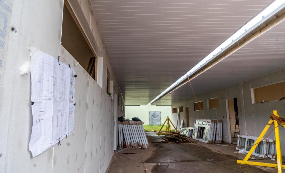 Estado investe R$ 1,3 bilhão em obras nas escolas e coloca ponto final nas salas de madeira