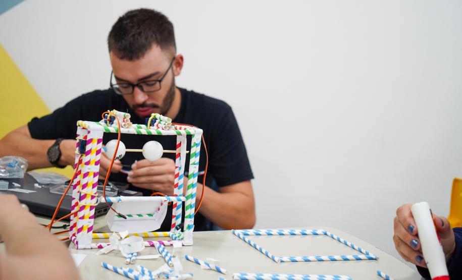 Com apoio do Estado, alunos do CEP se destacam em competições de robótica