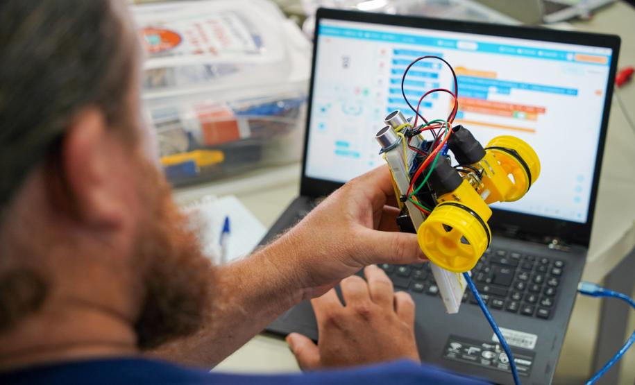 Com apoio do Estado, alunos do CEP se destacam em competições de robótica