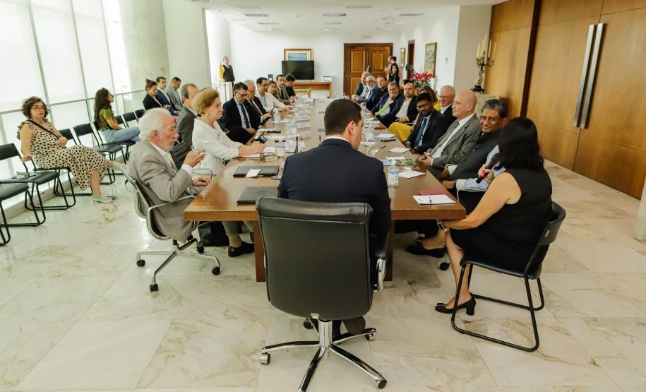 Paraná quer ampliar parceria com a Índia na área de tecnologia