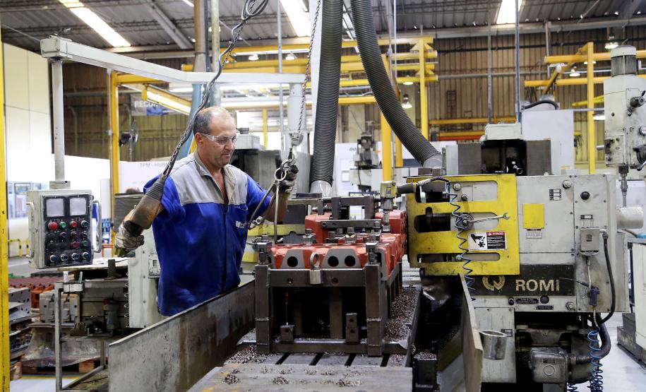 Com 87,6 mil novos postos em 2023, Paraná se consolida como maior empregador do Sul