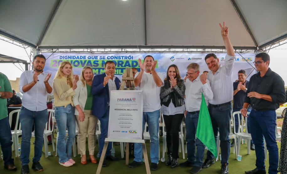 Com subsídio do Estado, 20 famílias de Marilena recebem as chaves da casa própria