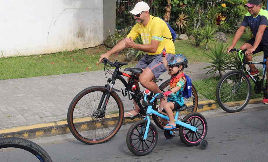 Passeio ciclístico é opção de exercício e lazer dentro do Verão Maior Paraná