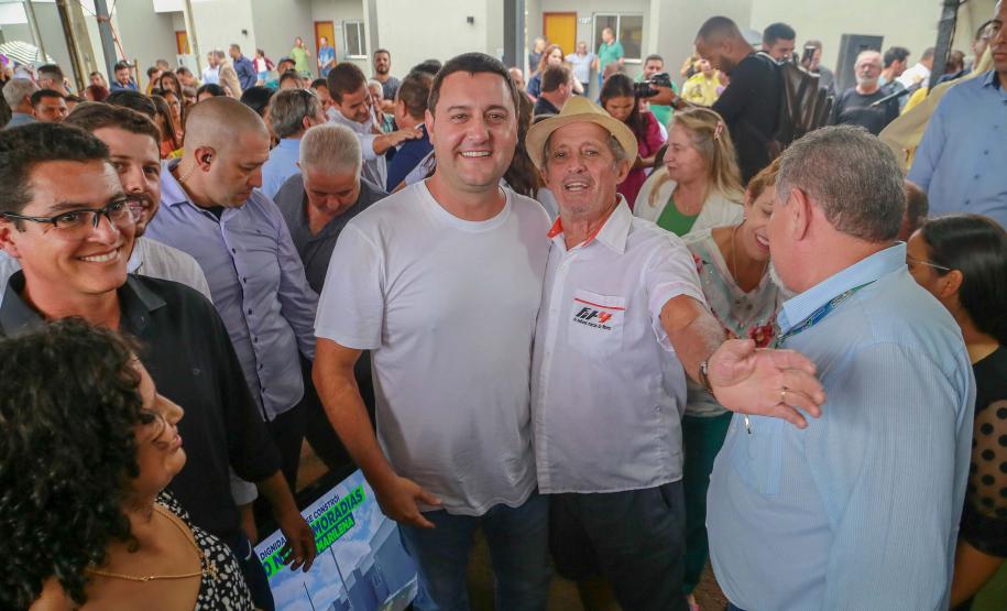 Com subsídio do Estado, 20 famílias de Marilena recebem as chaves da casa própria