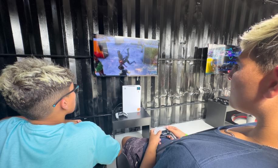 Em ação inédita, Governo do Estado monta Arena Gamer aberta ao público no Litoral