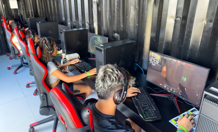 Em ação inédita, Governo do Estado monta Arena Gamer aberta ao público no Litoral