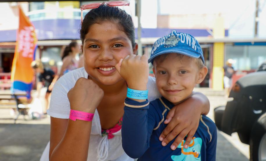 Mil pulseirinhas de identificação foram distribuídas por dia no Litoral desde o início do verão