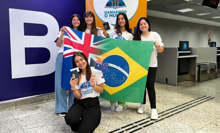 Ganhando o Mundo: 54 alunos da rede estadual embarcam para intercâmbio na Austrália