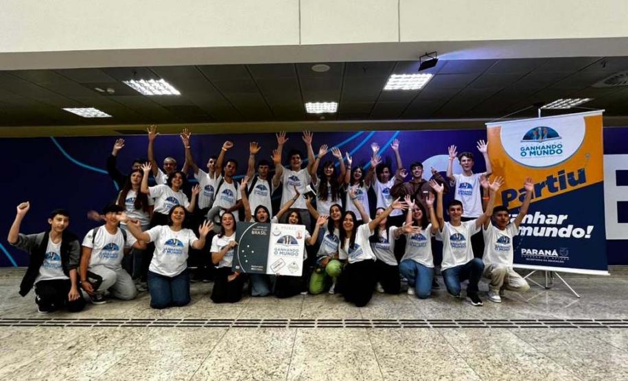 Ganhando o Mundo: 54 alunos da rede estadual embarcam para intercâmbio na Austrália