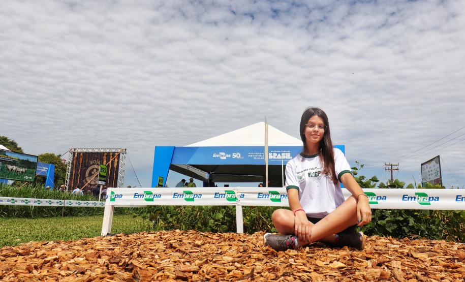 1,4 mil alunos dos Colégios Agrícolas e Florestais do Paraná visitam o Show Rural