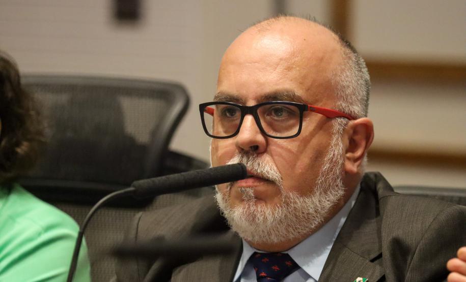 Reuniao do Comite de enfrentamento a Dengue no Palacio Iguacu, nesta quarta-feira (28).