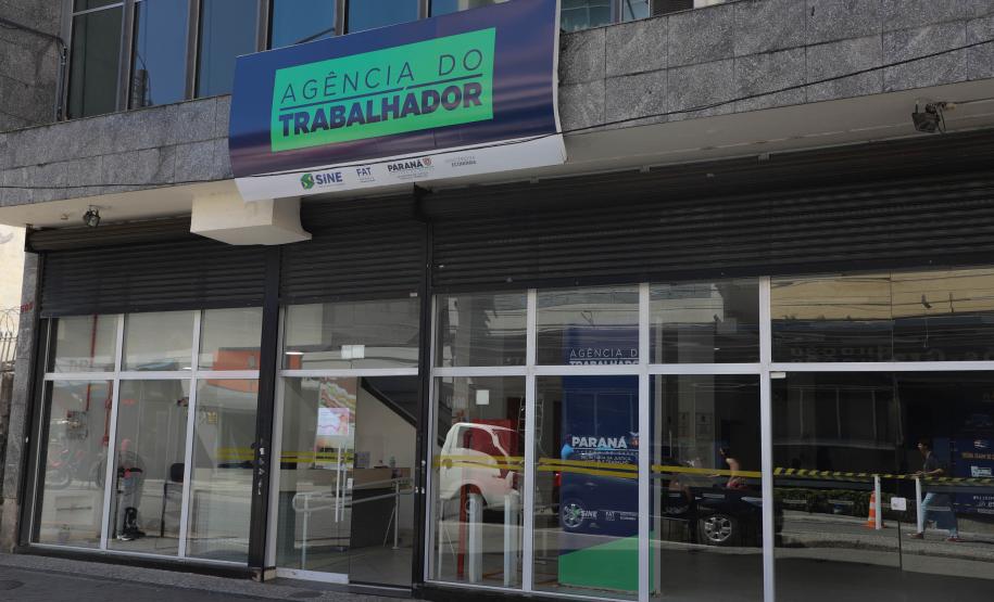 Governo do Paraná promove mutirão com 500 vagas de estágio em Curitiba