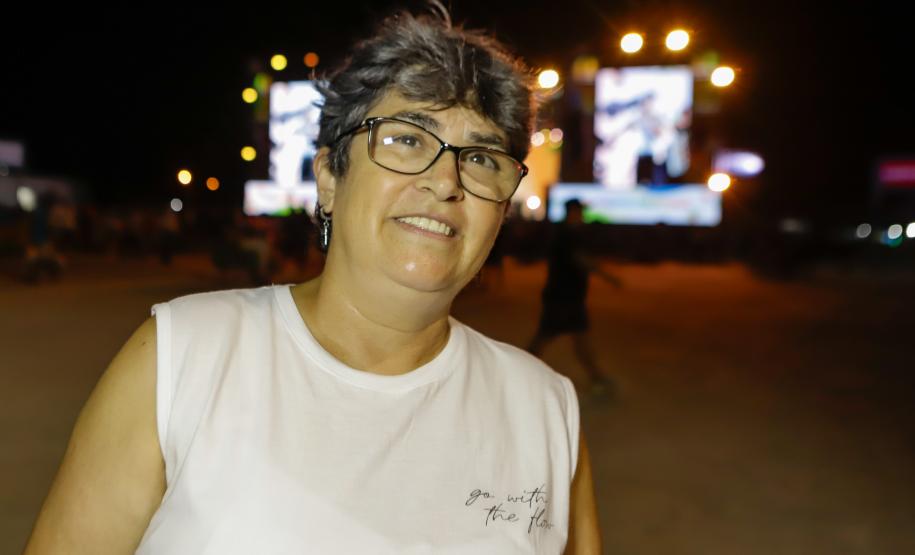 Raça Negra e Amado Batista emocionam mais de 100 mil fãs em shows no Litoral