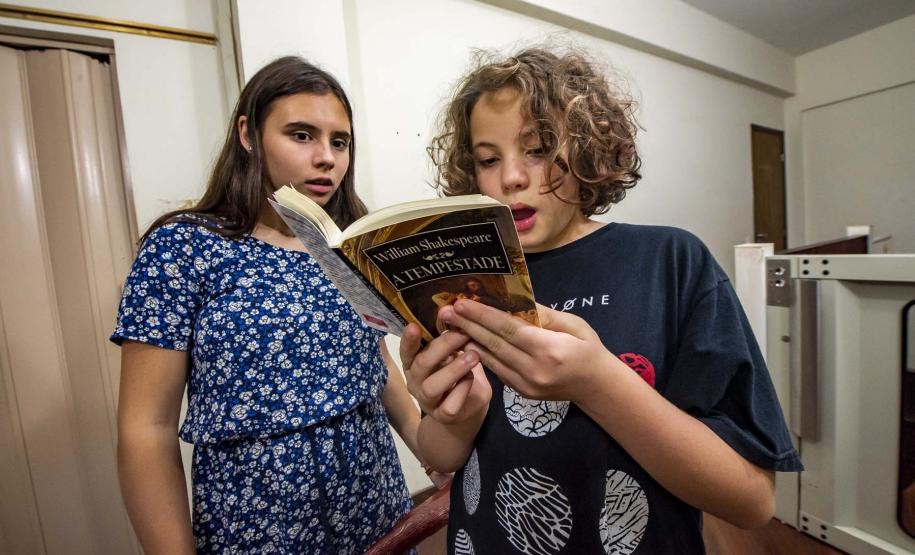 Agenda cultural tem cinema, teatro, inscrições para cursos e despedida de Bispo do Rosário