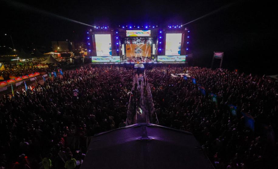 Após Carnaval, Litoral recebe shows do Trio Parada Dura, Amado Batista e Raça Negra