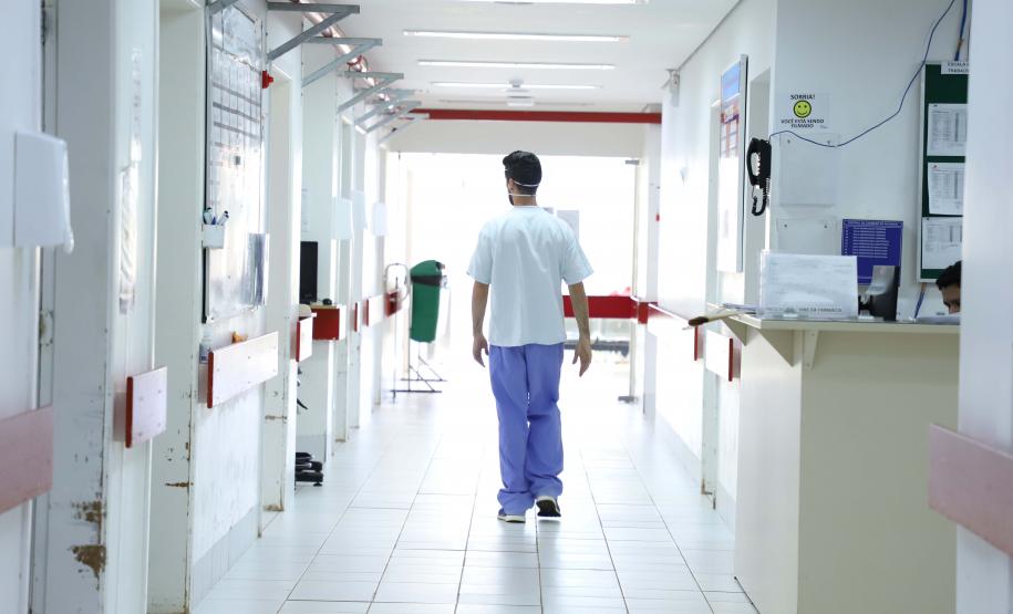 UEL seleciona profissionais da saúde para atuar na supervisão acadêmica do Mais Médicos