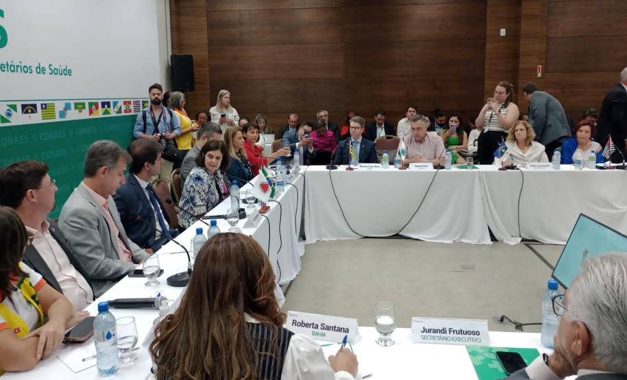 Reuniao do Comite de enfrentamento a Dengue no Palacio Iguacu, nesta quarta-feira (28).