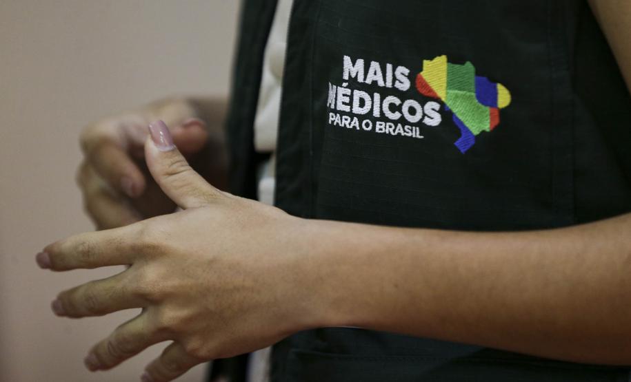 UEL seleciona profissionais da saúde para atuar na supervisão acadêmica do Mais Médicos