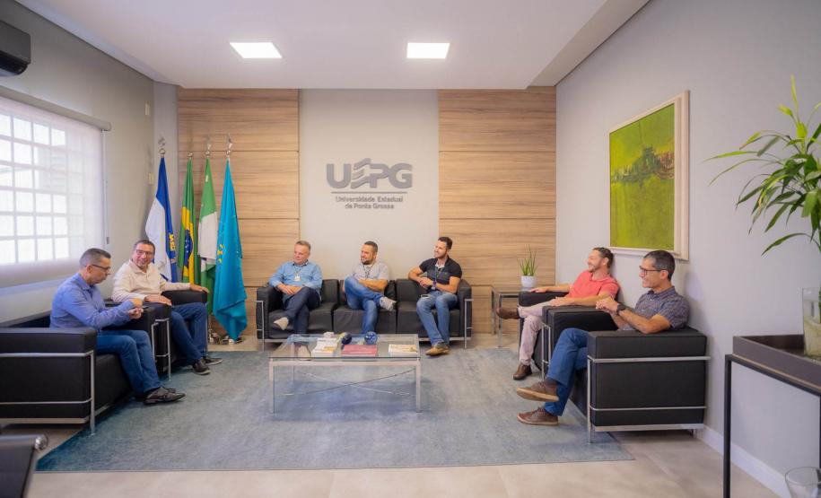 UEPG formaliza convênio e estuda ceder um terreno para construção do câmpus do IFPR