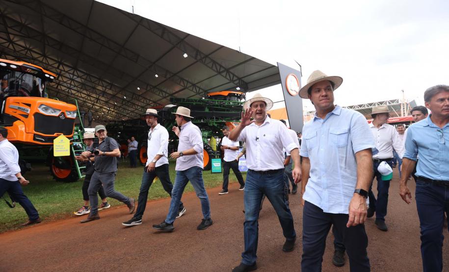 Agronegócio puxa bons números da economia, afirma Ratinho Junior no Show Rural