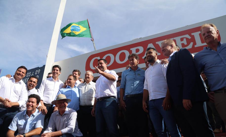 Agronegócio puxa bons números da economia, afirma Ratinho Junior no Show Rural