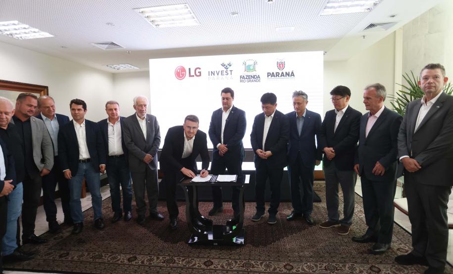 Paraná firma acordo com a LG para receber nova fábrica no Brasil