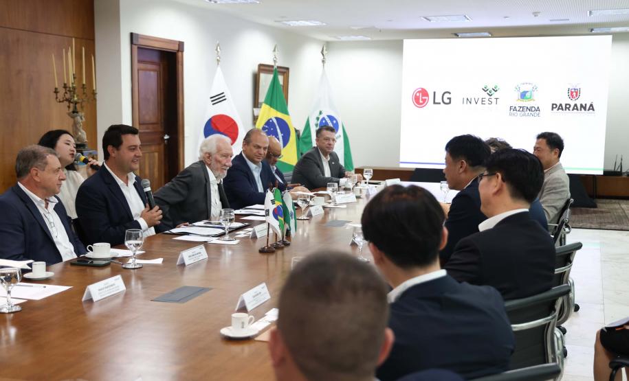 Paraná firma acordo com a LG para receber nova fábrica no Brasil