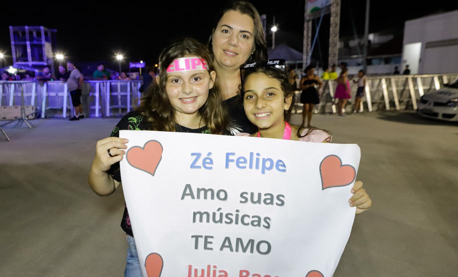 Zezé Di Camargo e Luciano e Zé Felipe reuniram 101 mil pessoas na despedida do Verão Maior