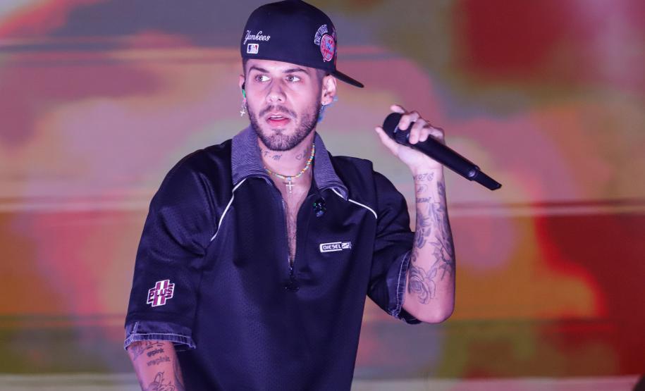 Zezé Di Camargo e Luciano e Zé Felipe reuniram 101 mil pessoas na despedida do Verão Maior